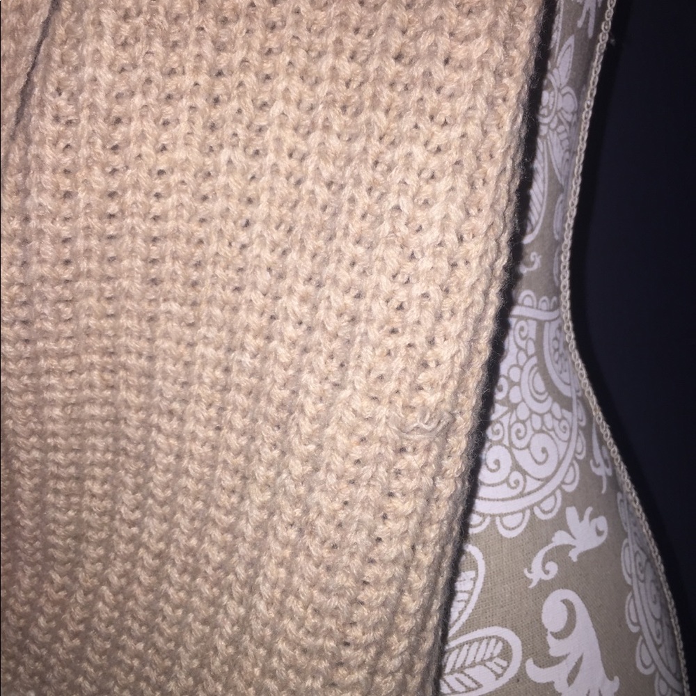 GAP Chunky Scarf 🧣 - Picture 2 of 4